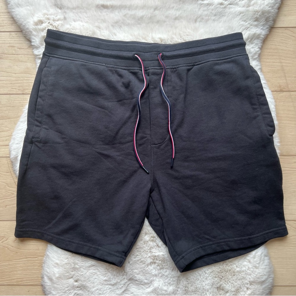 Tommy Hilfiger Navy Cotton Athletic Shorts Men’s Size Large Drawstring Waist